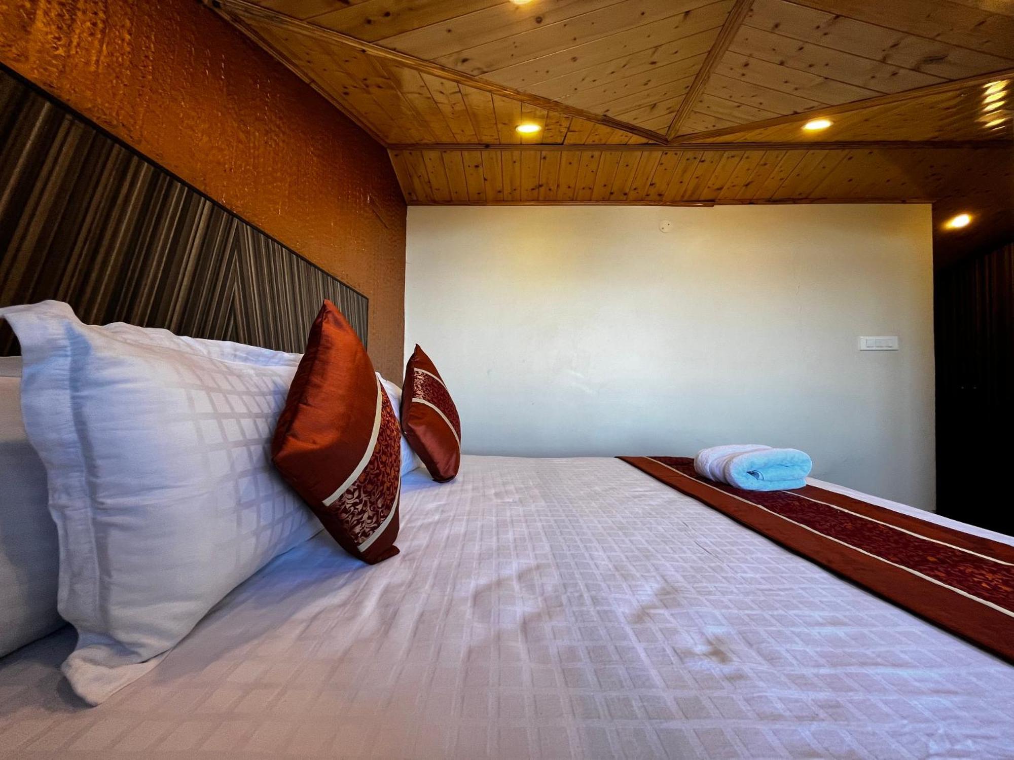 Puri'S Bnb Shimla Eksteriør billede