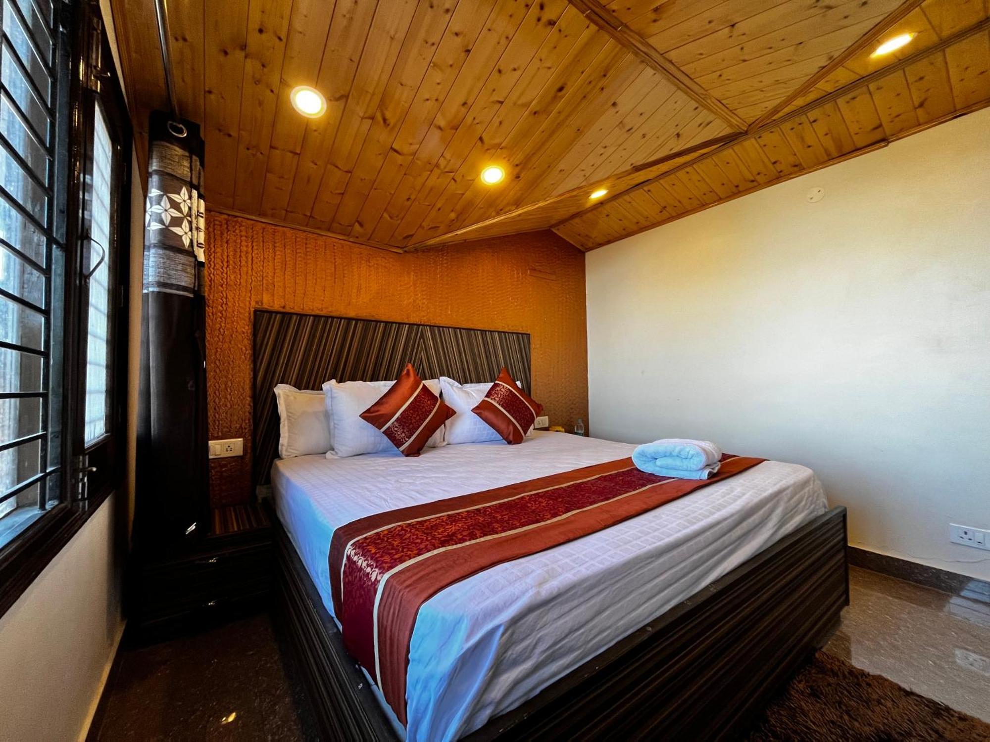 Puri'S Bnb Shimla Eksteriør billede