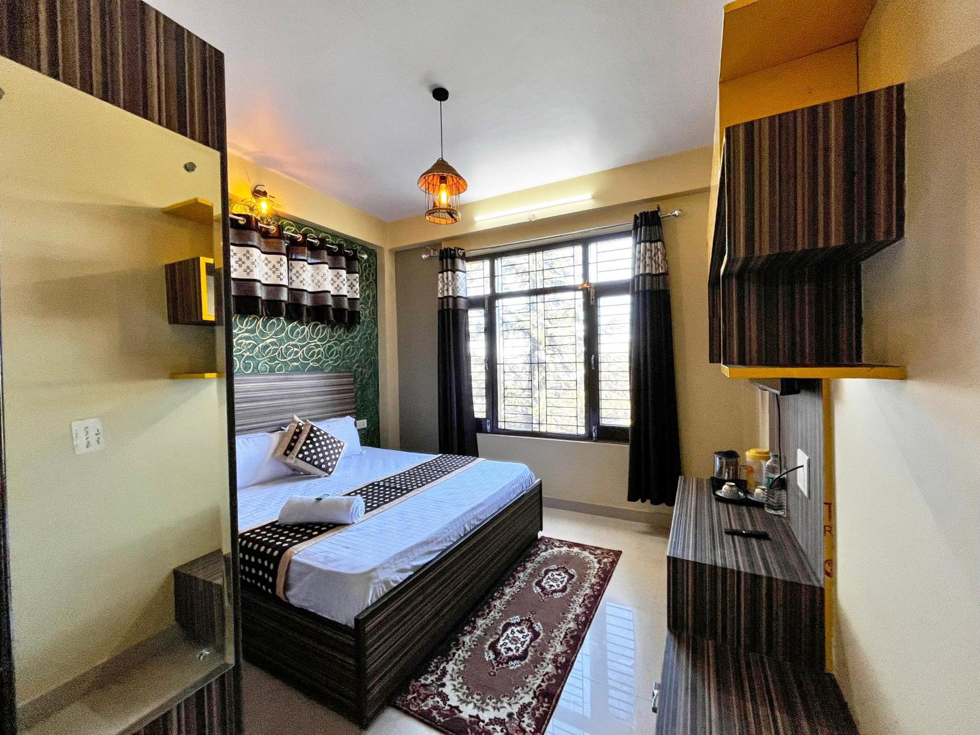 Puri'S Bnb Shimla Eksteriør billede