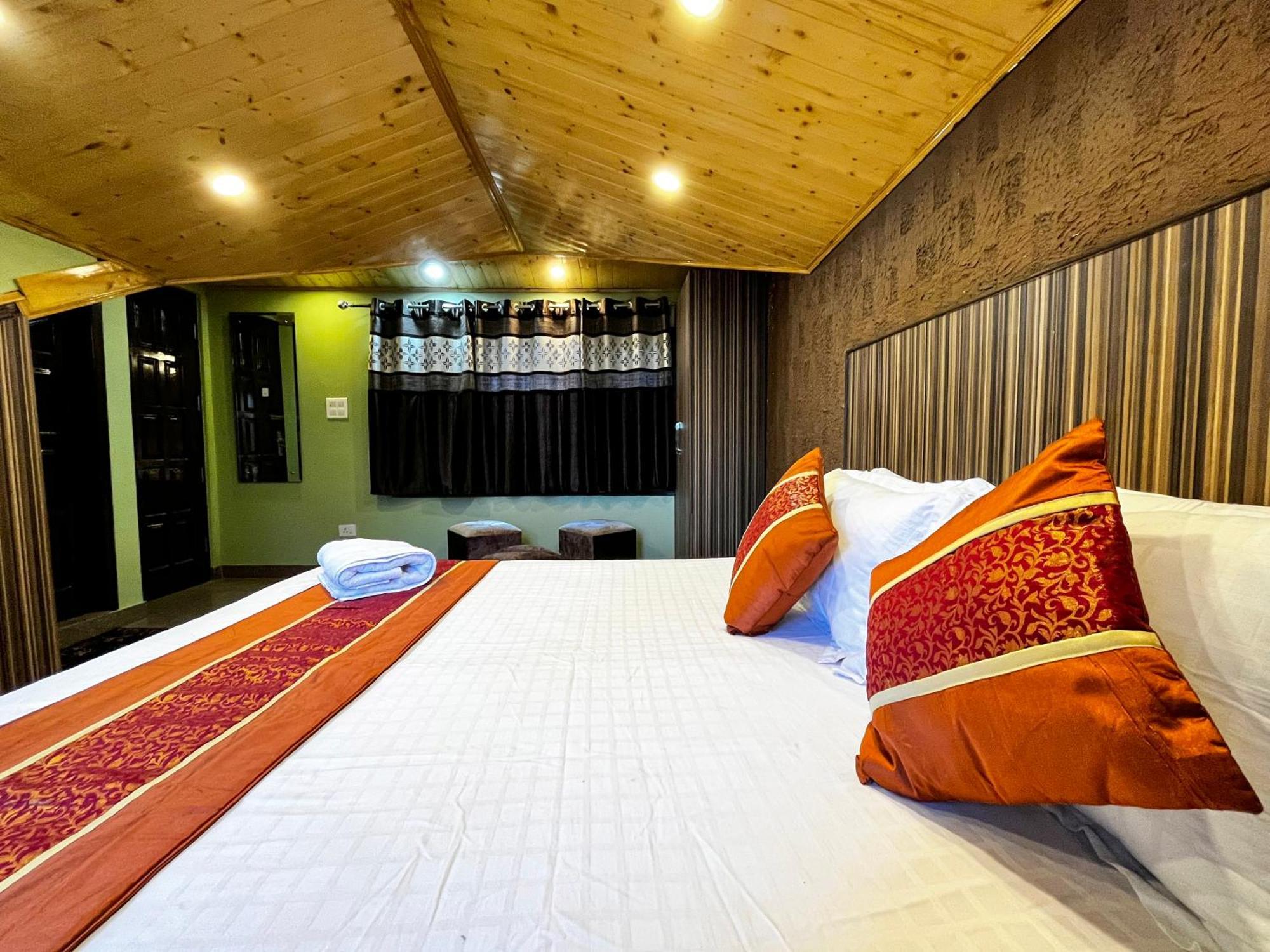 Puri'S Bnb Shimla Eksteriør billede