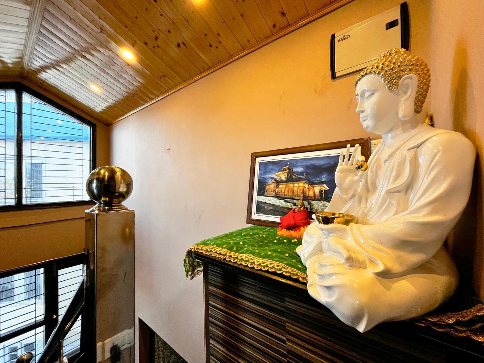 Puri'S Bnb Shimla Eksteriør billede