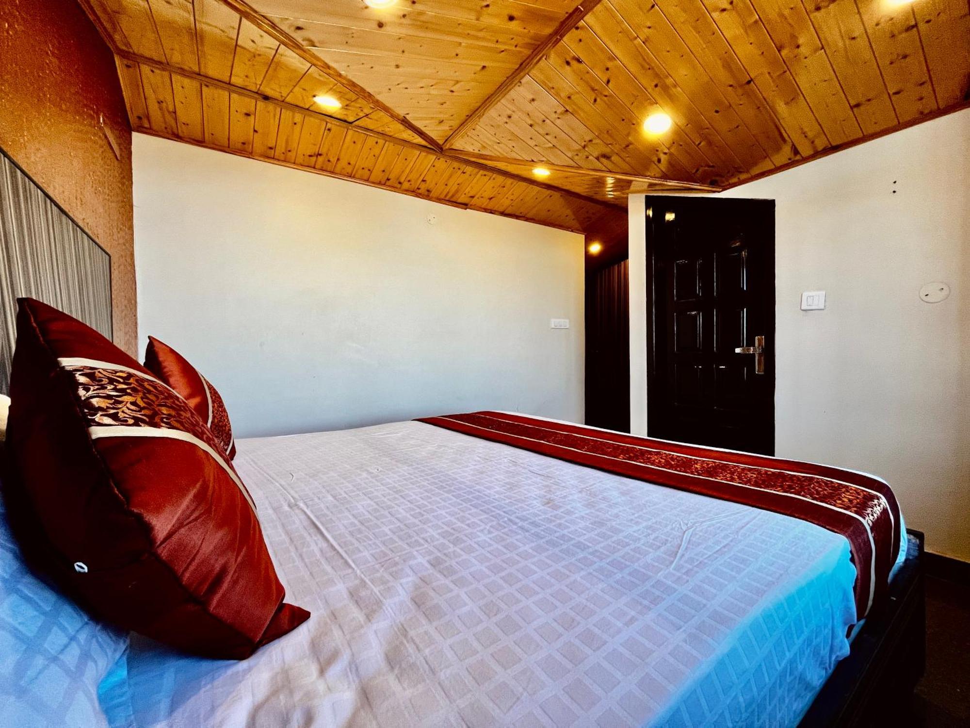 Puri'S Bnb Shimla Eksteriør billede