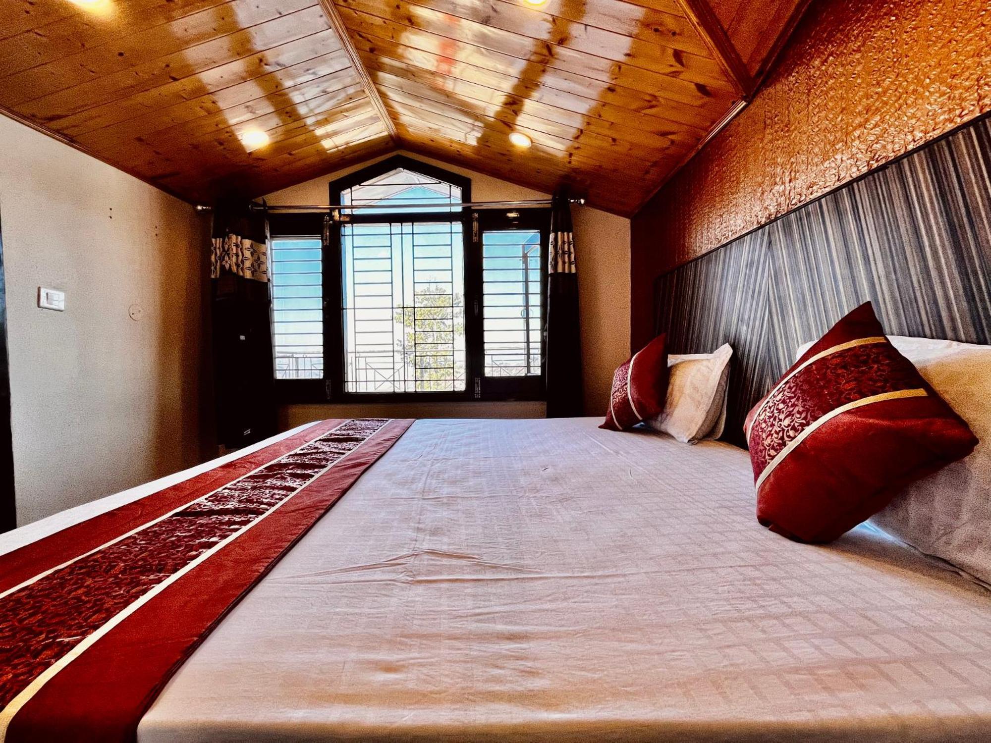 Puri'S Bnb Shimla Eksteriør billede
